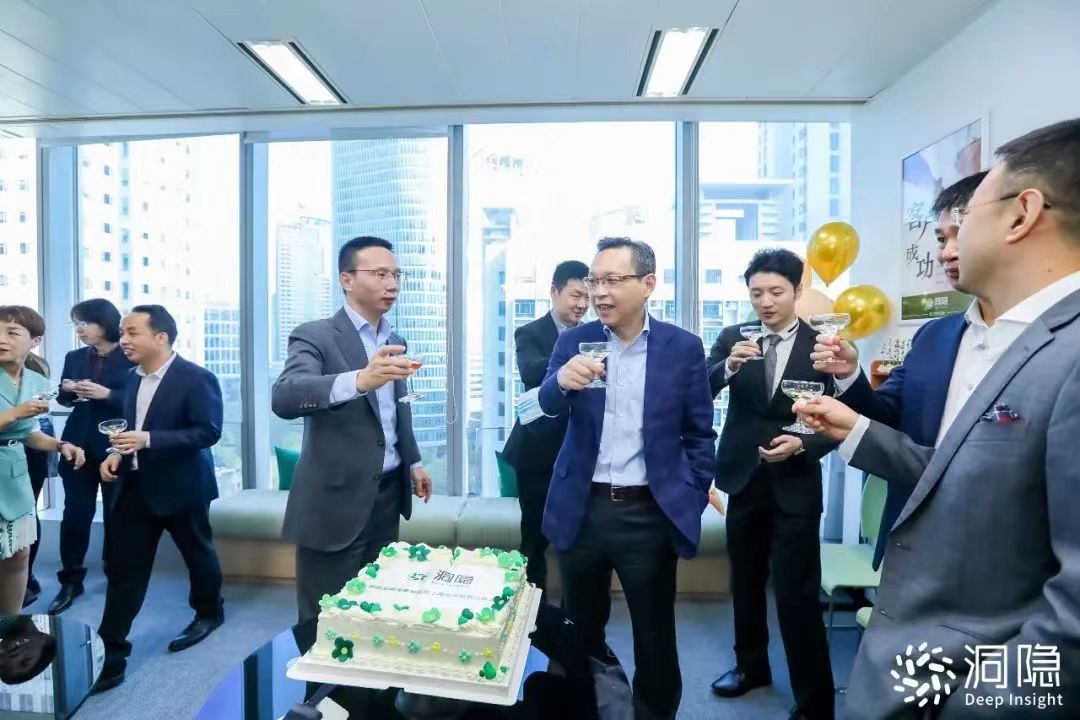 洞隱團(tuán)隊(duì)風(fēng)采4